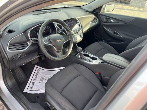 Used 2022 Chevrolet Malibu LT image 25
