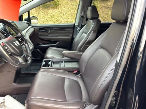 Used 2018 Honda Odyssey Touring image 11