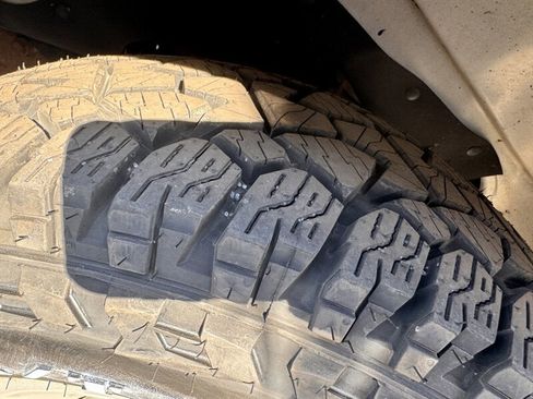 Used 2017 Chevrolet Express 3500 image 12