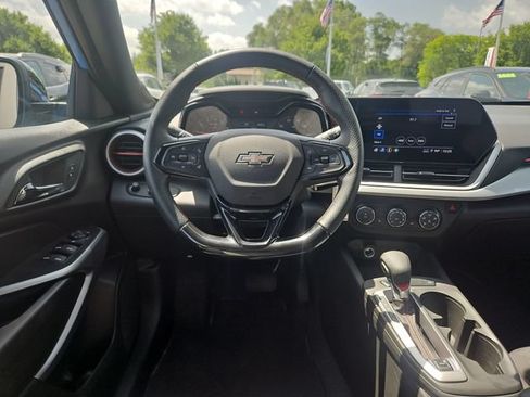 Used 2024 Chevrolet Trax RS w/ Driver Confidence Package FWD image 14