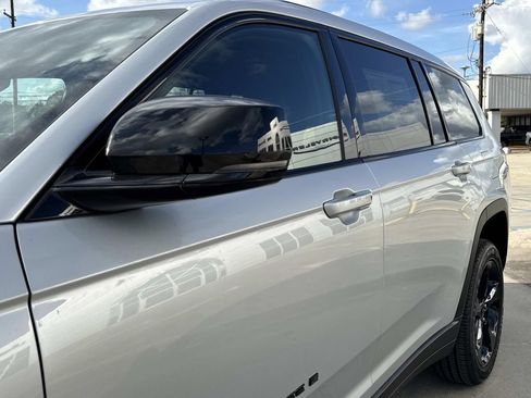 New 2025 Jeep Grand Cherokee L Altitude image 8