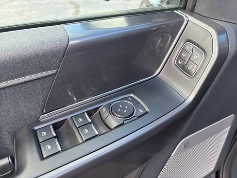 Used 2025 Ford F150 Lariat w/ Equipment Group 501A Mid image 20