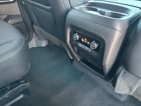 Certified 2026 Chevrolet Traverse LT FWD image 11