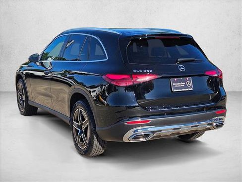 Certified 2026 Mercedes-Benz GLC 300 image 8