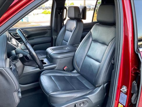 Used 2021 Chevrolet Suburban LT w/ Rear Media and Nav Package AWD/4WD image 9