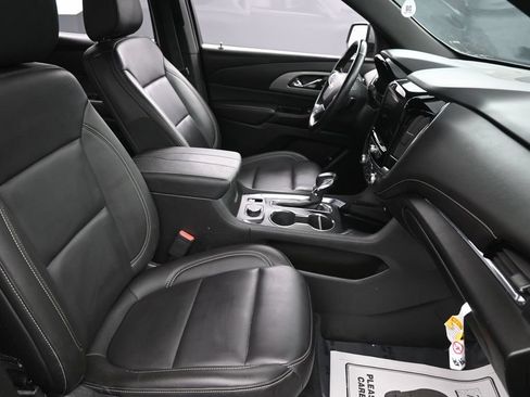 Used 2023 Chevrolet Traverse LT AWD/4WD image 36