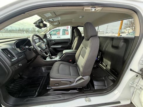 Used 2022 Chevrolet Colorado LT w/ Fleet Safety Package image 8