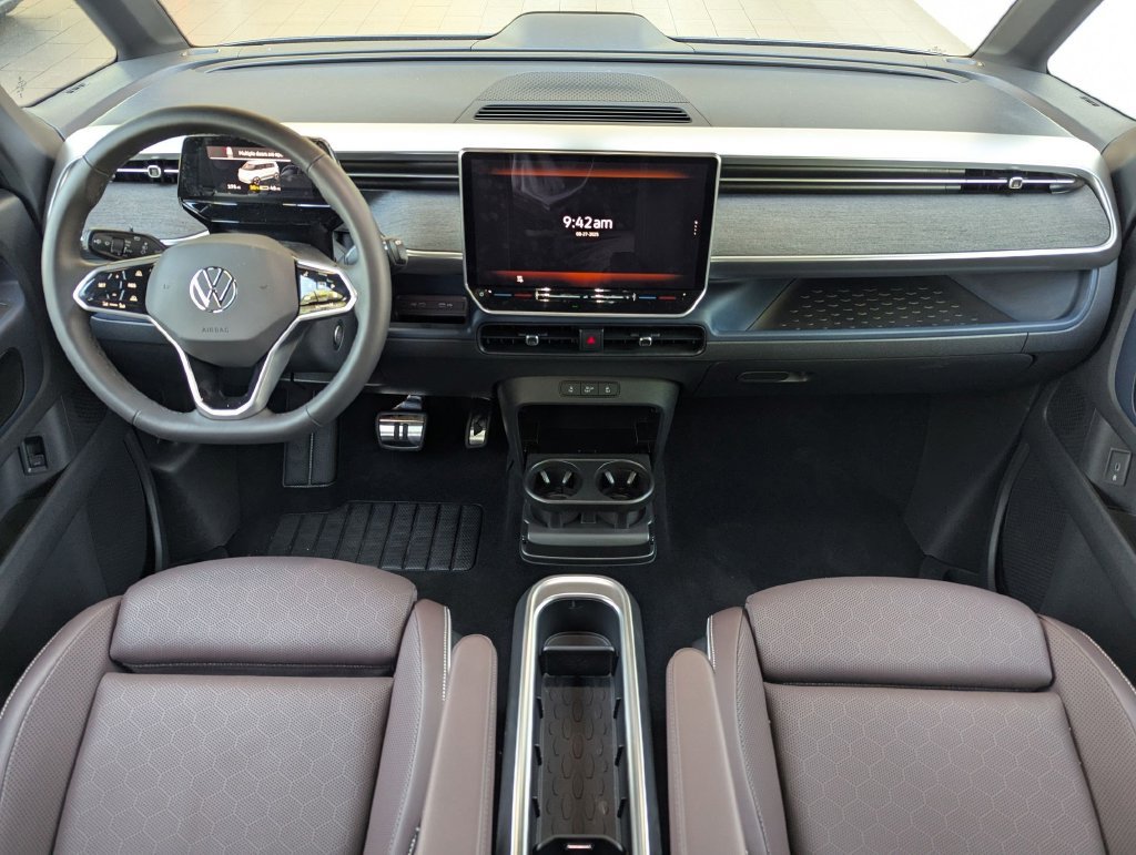New 2025 Volkswagen ID. Buzz Pro S RWD image 16