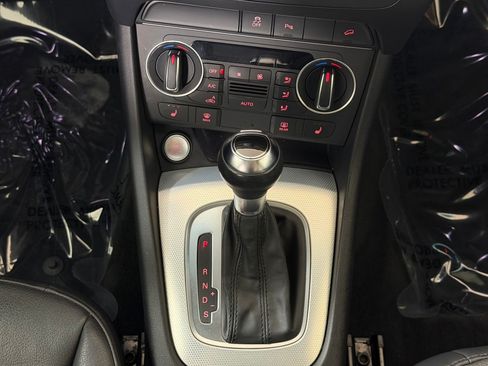 Used 2016 Audi Q3 2.0T Premium Plus w/ Technology Package AWD/4WD image 18