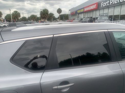 Certified 2023 Nissan Rogue SV w/ SV Premium B Package FWD image 14