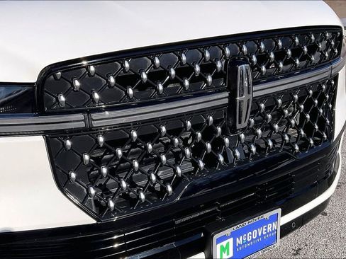 Used 2025 Lincoln Navigator Black Label AWD/4WD image 34