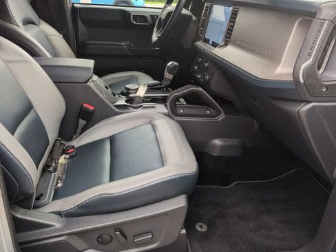 Used 2024 Ford Bronco Outer Banks AWD/4WD image 30