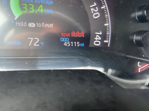 Used 2023 Toyota RAV4 LE AWD/4WD image 5