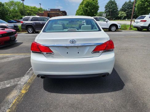 Used 2012 Toyota Avalon image 4