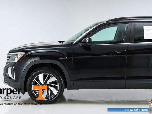 Used 2024 Volkswagen Atlas SE FWD image 3