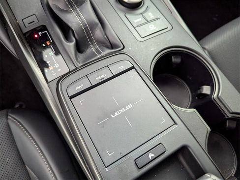 Used 2023 Lexus IS 500 image 29