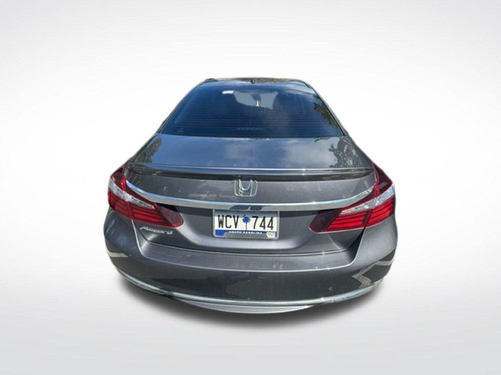 Used 2016 Honda Accord EX image 2