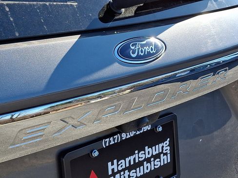 Used 2022 Ford Explorer Limited w/ Equipment Group 301A image 30