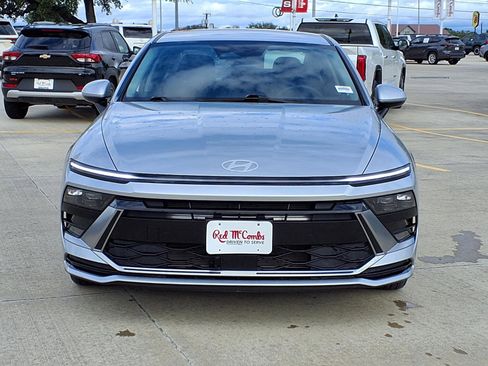 Used 2025 Hyundai Sonata SEL FWD image 2