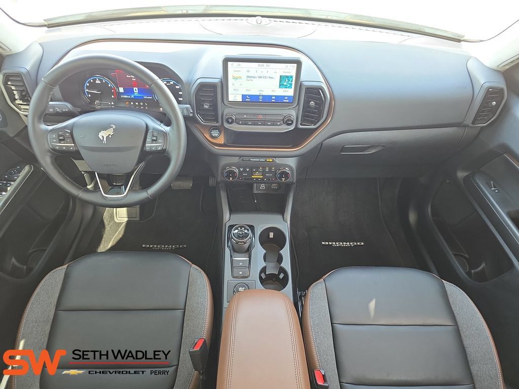 Used 2024 Ford Bronco Sport Outer Banks w/ Tech Package AWD/4WD image 9