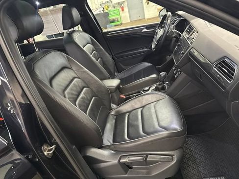 Used 2020 Volkswagen Tiguan SEL Premium R-Line AWD/4WD image 28