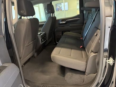 Used 2025 GMC Sierra 1500 Elevation w/ Preferred Package AWD/4WD image 12