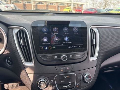 Used 2025 Chevrolet Malibu LS image 16