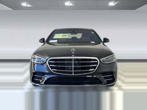 Used 2024 Mercedes-Benz S 500 4MATIC image 5