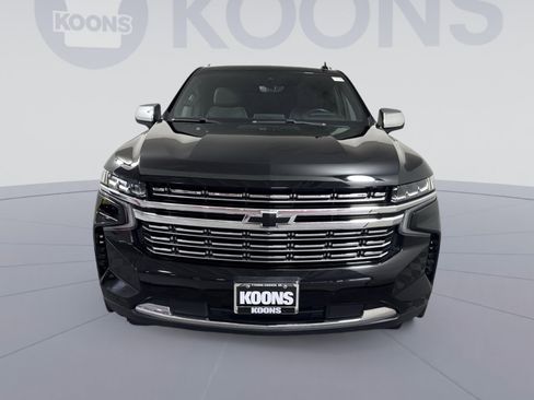 Used 2021 Chevrolet Suburban Premier w/ Premium Package image 11