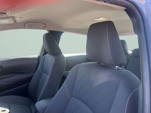 Used 2025 Toyota Corolla LE image 19