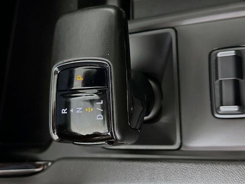 Used 2024 GMC Sierra 1500 AT4 w/ Technology Package AWD/4WD image 15