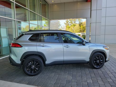 Certified 2025 Toyota Corolla Cross LE w/ Moonroof Package image 7