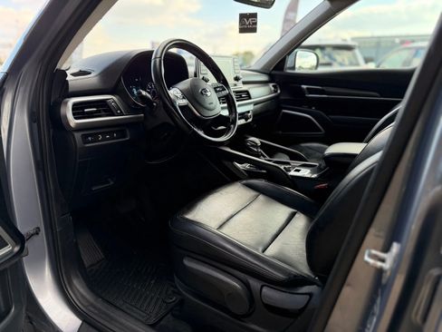 Used 2020 Kia Telluride LX image 10