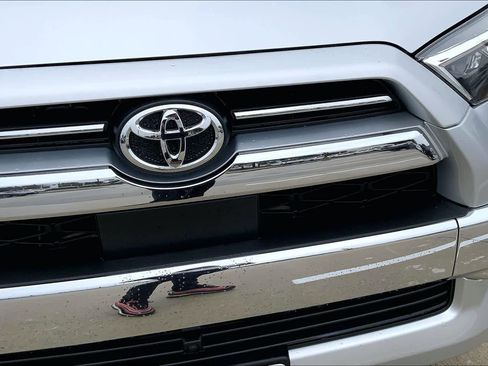 Used 2023 Toyota 4Runner Limited AWD/4WD image 43