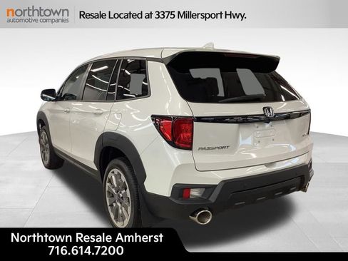 Used 2025 Honda Passport EX-L image 3