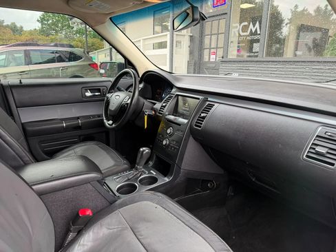 Used 2013 Ford Flex SEL FWD image 22
