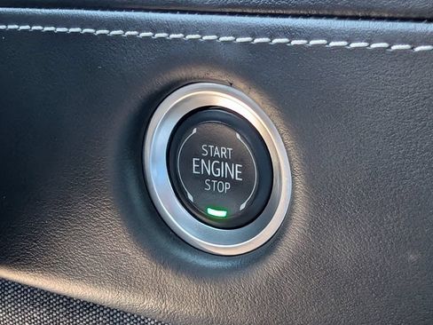 Certified 2025 Cadillac Escalade V AWD/4WD image 31