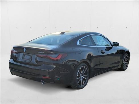 New 2026 BMW 430i Coupe image 2
