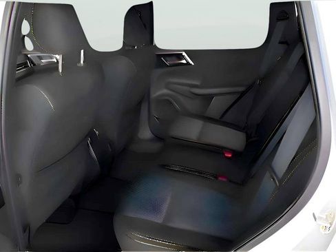 Used 2024 Mitsubishi Outlander ES image 23