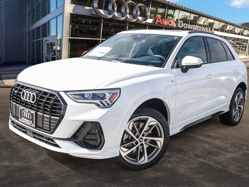 New 2025 Audi Q3 2.0T Premium image 1