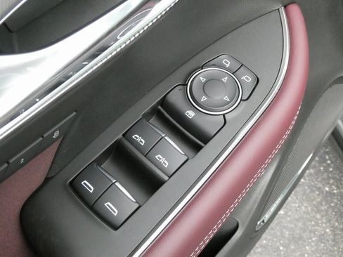 New 2025 Buick Envision Sport Touring image 30