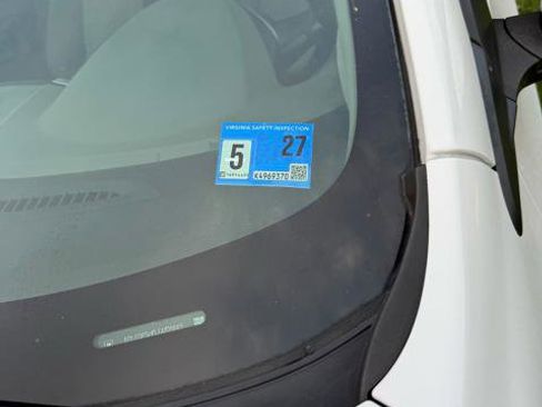 Used 2018 Chevrolet Sonic LT FWD image 20