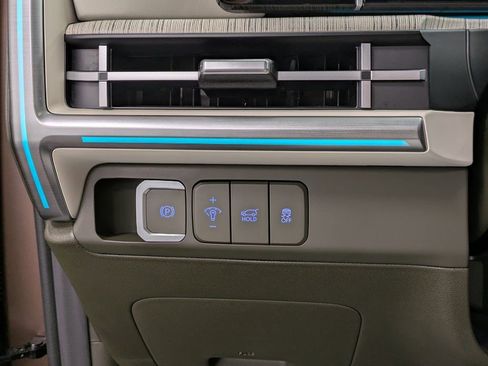 Used 2025 Hyundai Santa Fe Calligraphy image 19