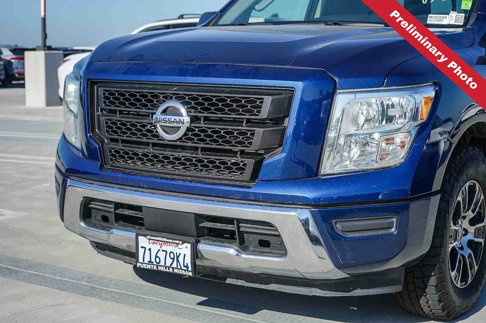 Used 2022 Nissan Titan SV RWD image 5