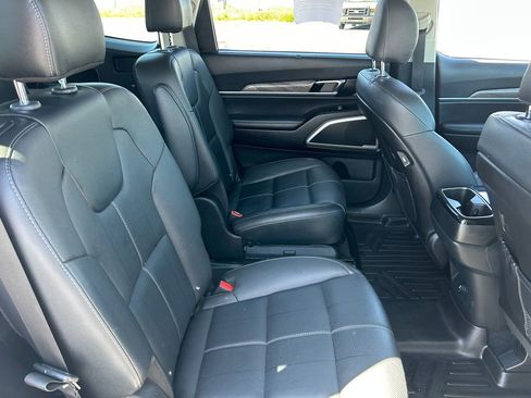 Used 2020 Kia Telluride EX w/ EX Premium Package FWD image 35