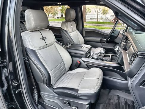 Used 2023 Ford F150 Lightning Platinum image 27