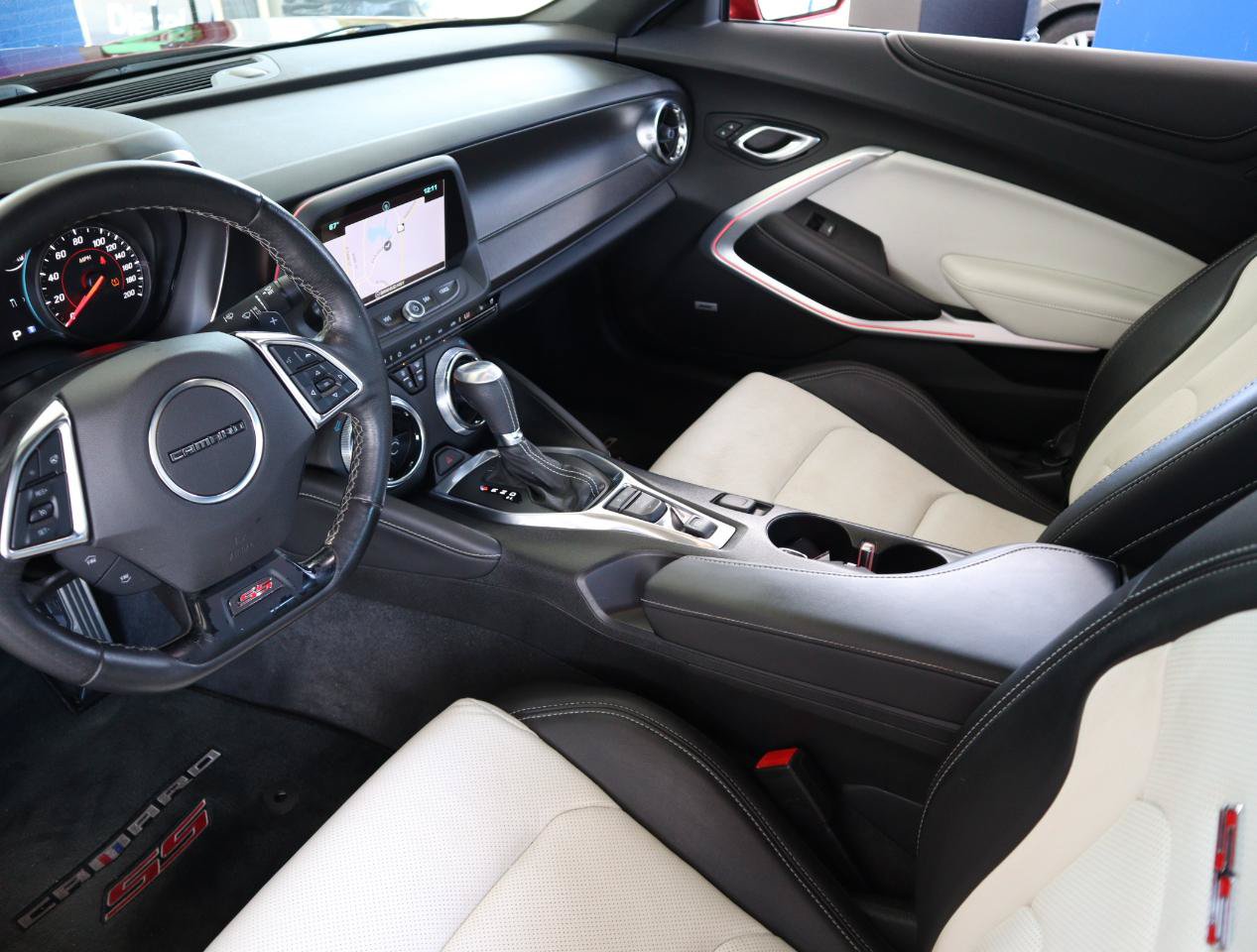 Used 2018 Chevrolet Camaro SS RWD image 16