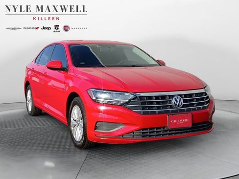 Used 2019 Volkswagen Jetta S FWD image 2
