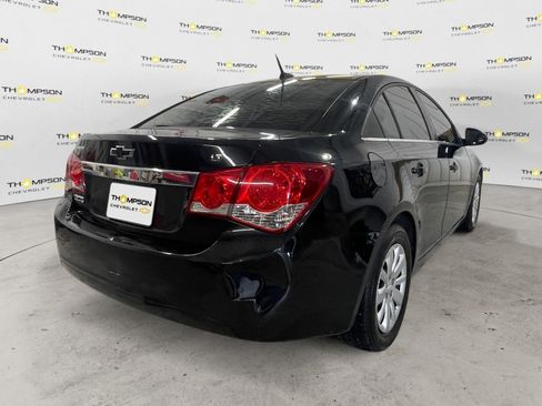 Used 2011 Chevrolet Cruze LT FWD image 5
