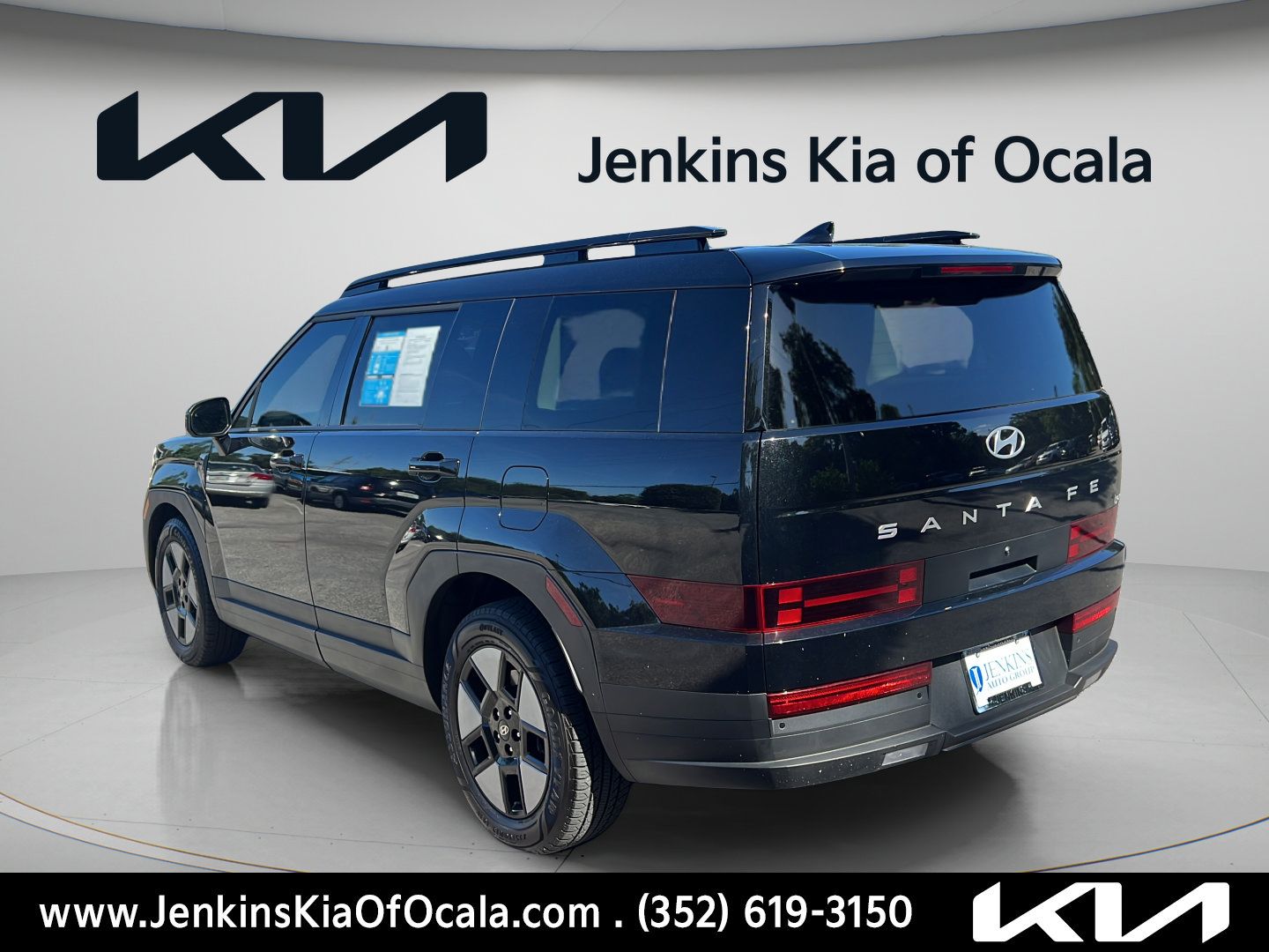 Used 2025 Hyundai Santa Fe SEL FWD image 5